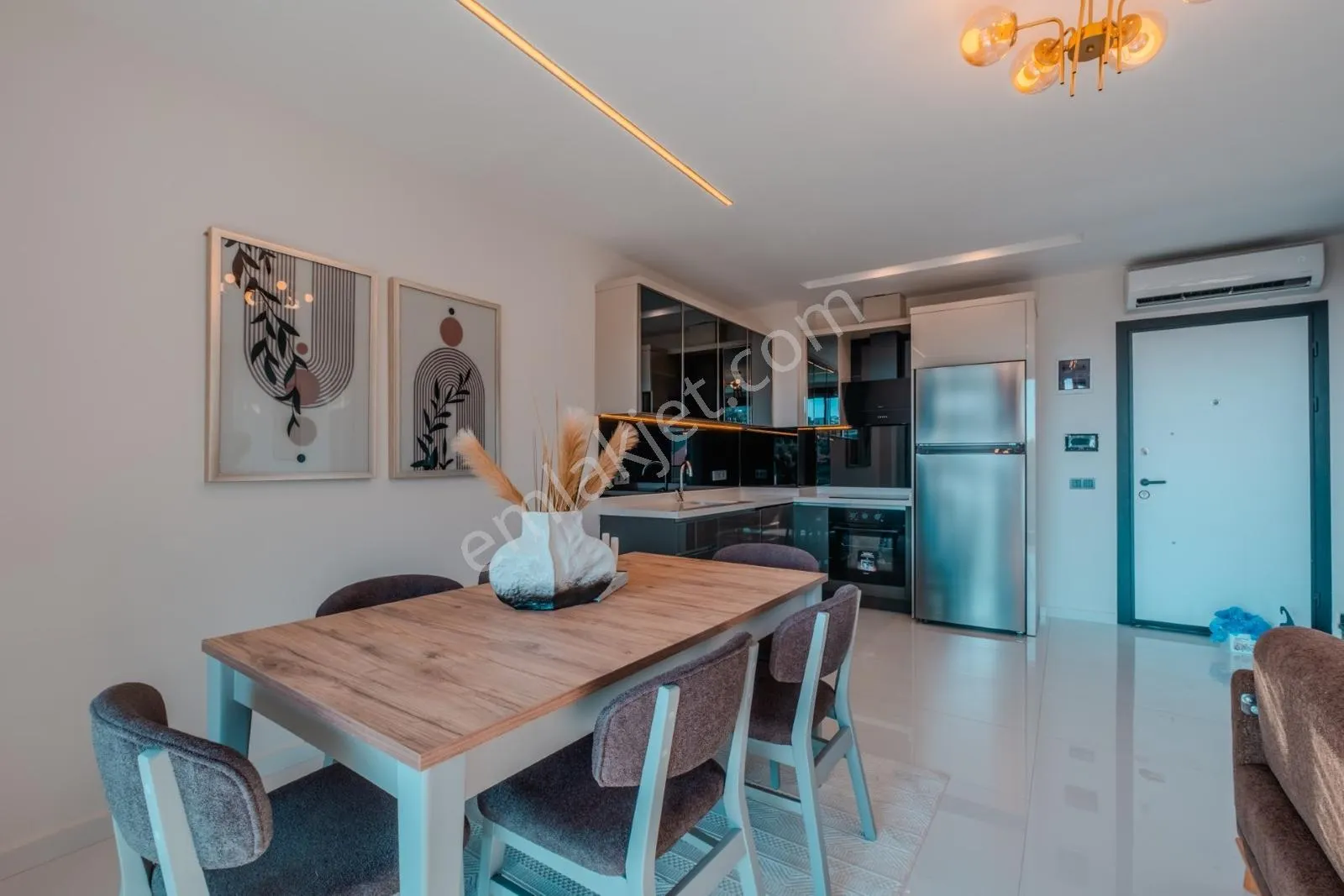 Apartment, 3-room, 110 m²