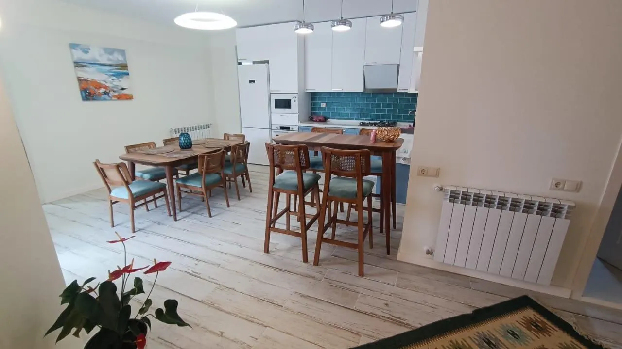Дом, 5-комн., 417 м²