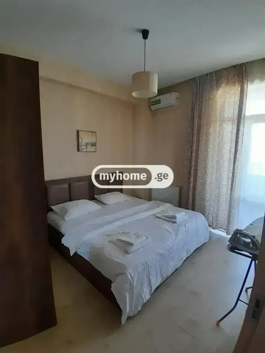Квартира, 3-комн., 70 м²