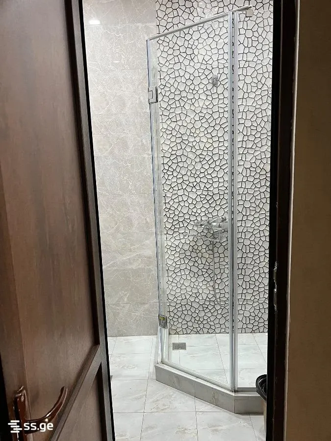 Квартира, 3-комн., 56 м²