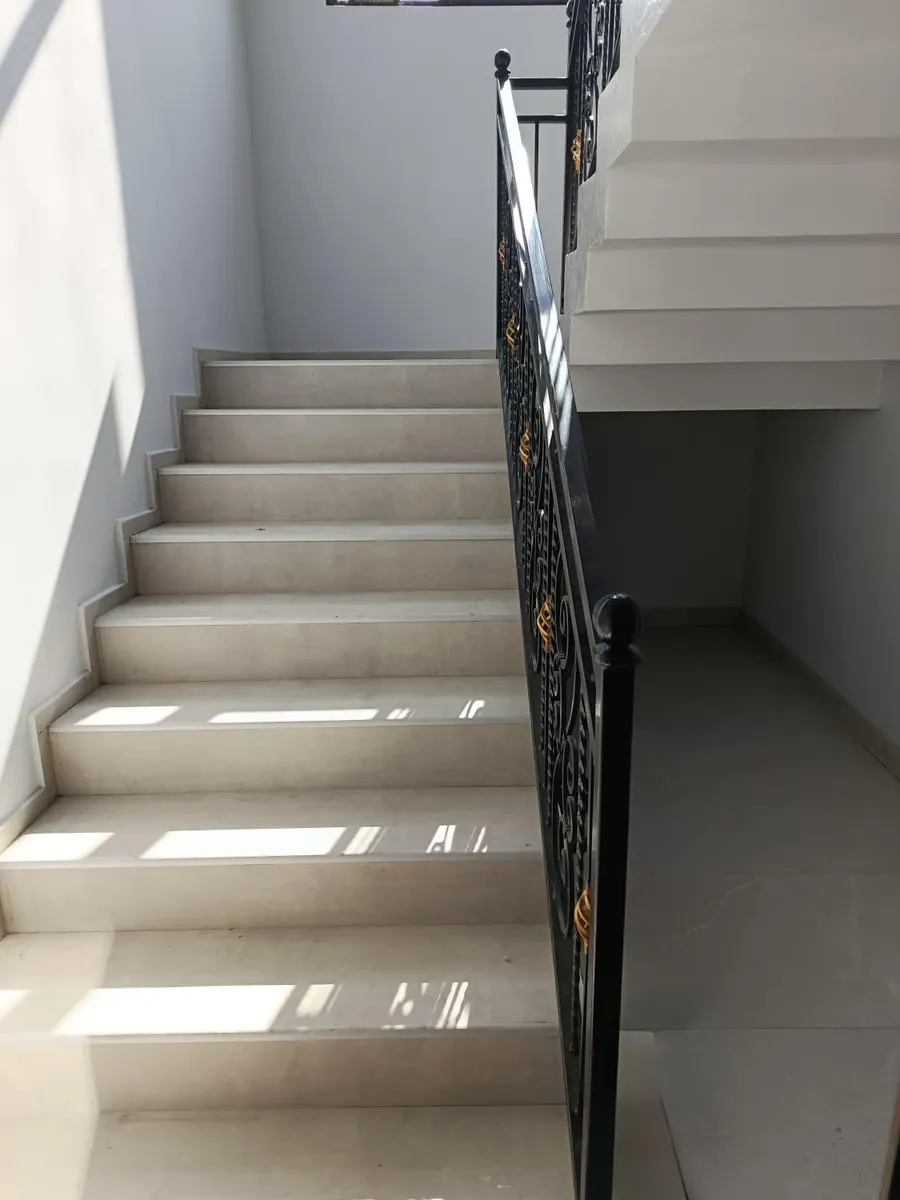 House, 5-room, 194.08 m²