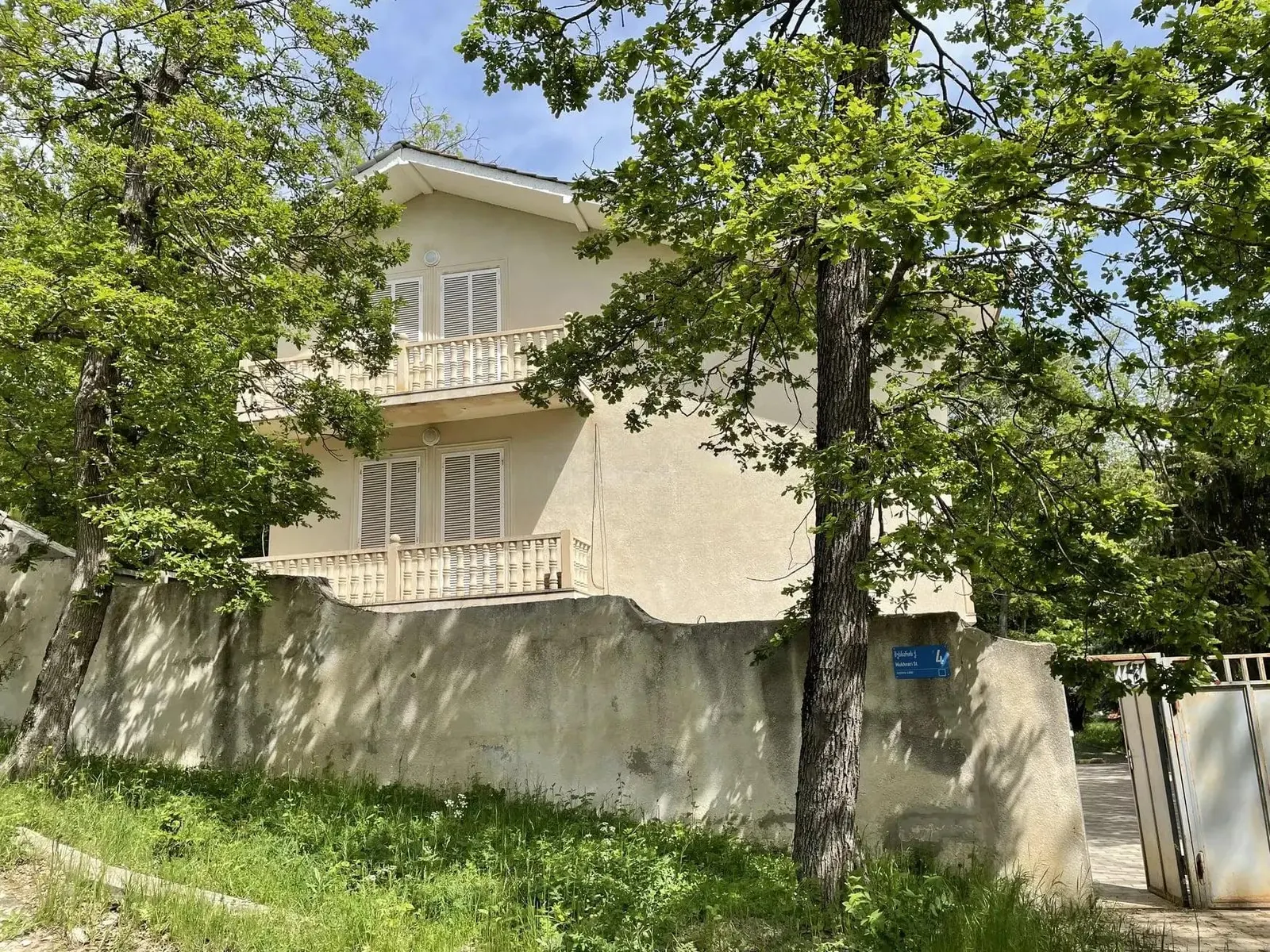 Дом, 8-комн., 350 м²