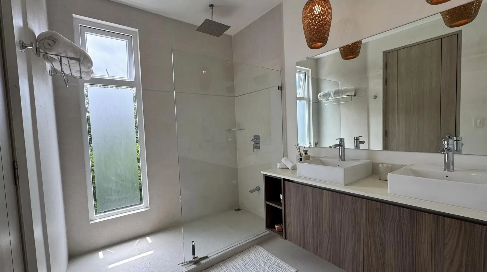 Квартира, 2-комн., 110 м², Azure Tower