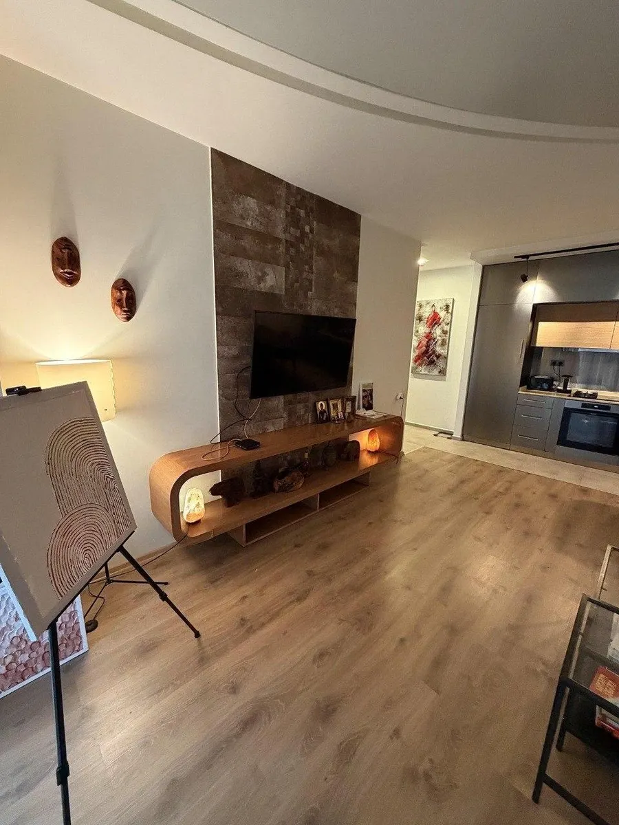 Квартира, 2-комн., 65 м²