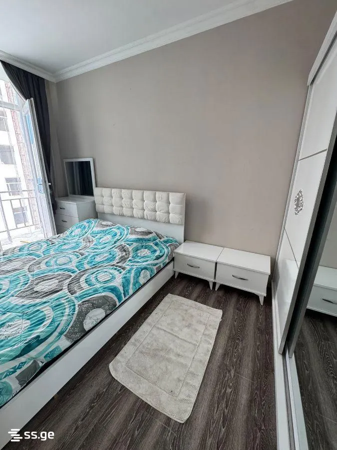 Квартира, 3-комн., 56 м²