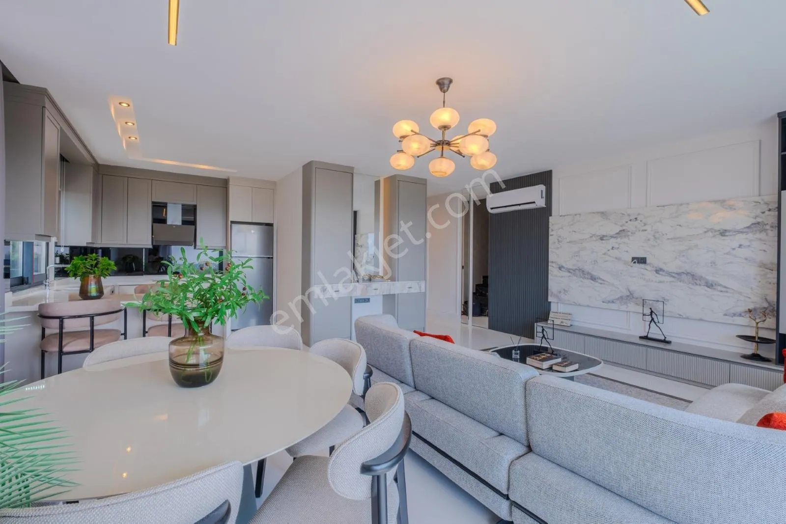 Apartment, 3-room, 125 m²