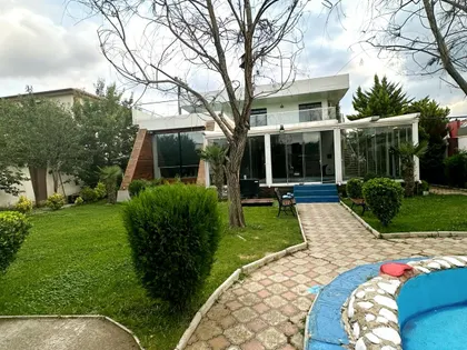 House, 6-room, 600 m²