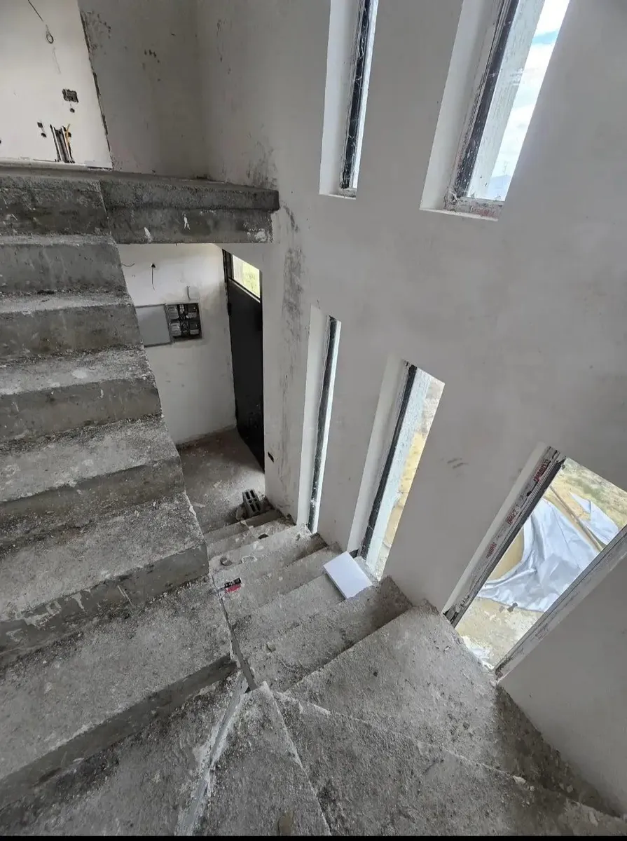 Дом, 8-комн., 250 м²