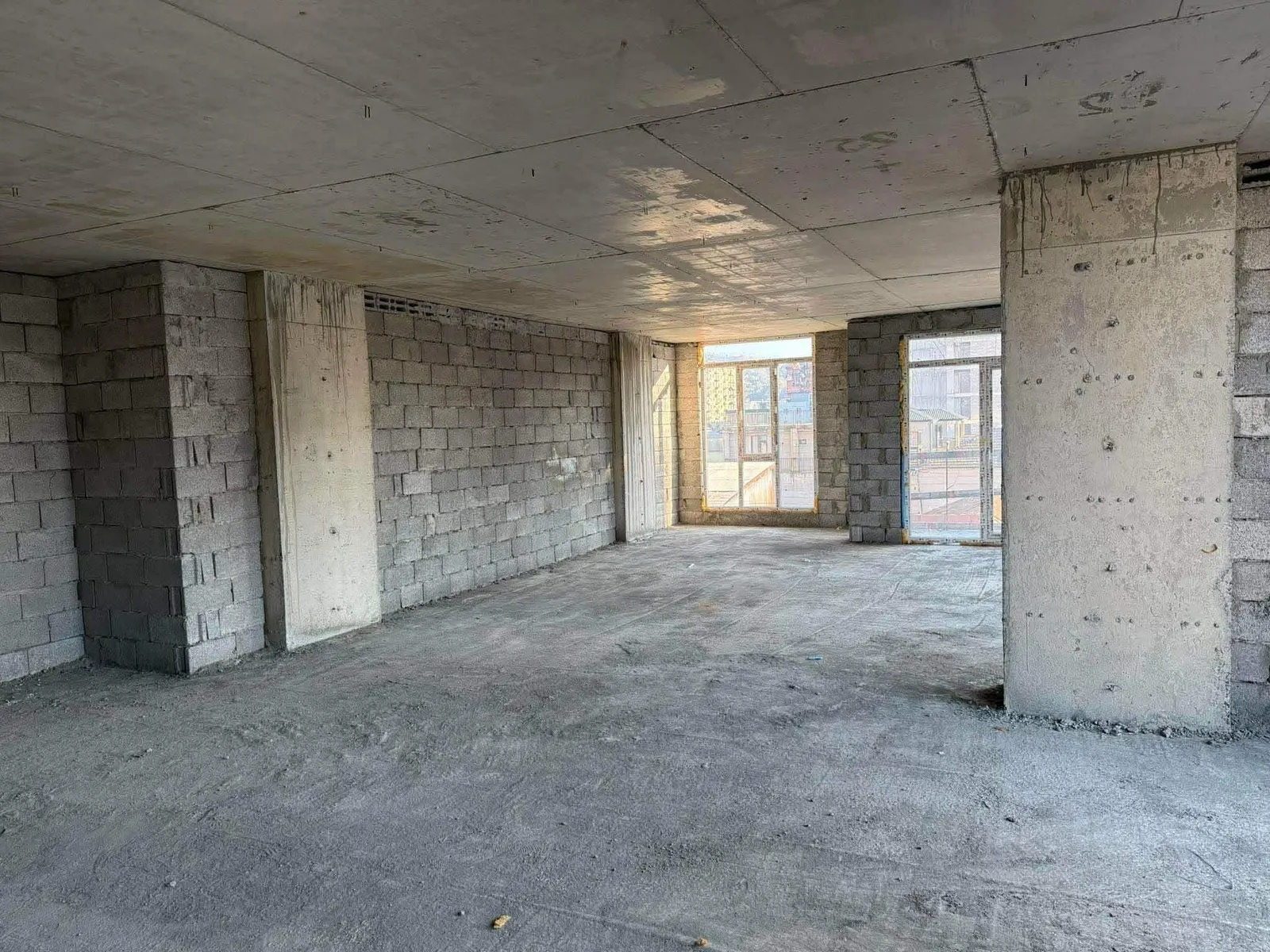 Квартира, 4-комн., 101 м², Peter Tchaikovsky St, 65