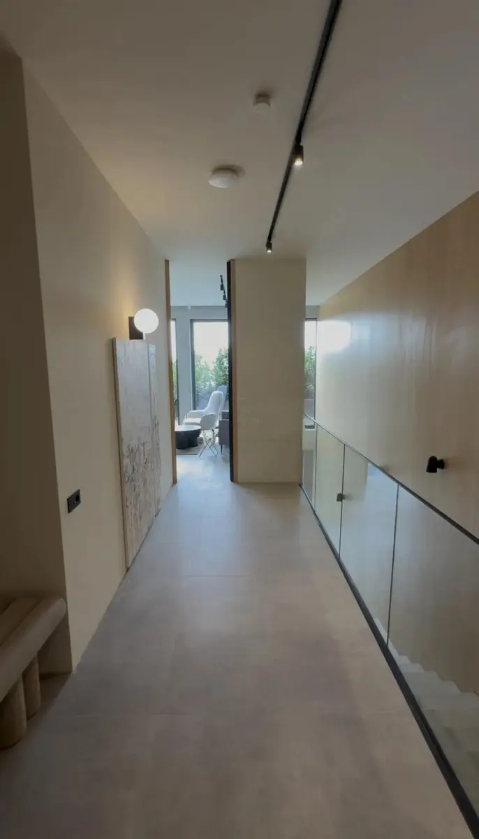 Дом, 7-комн., 818 м²