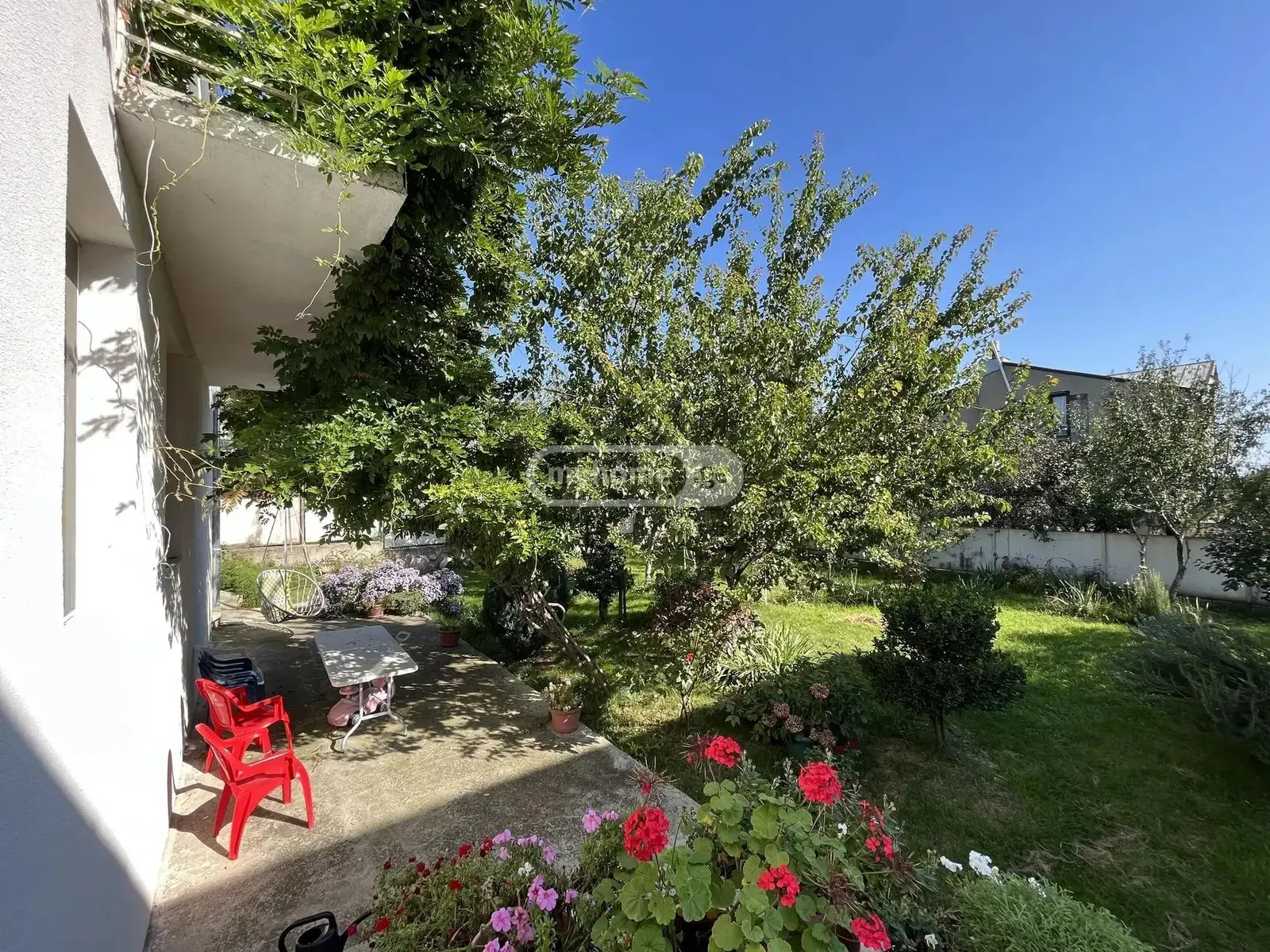 House, 6-room, 262 m²