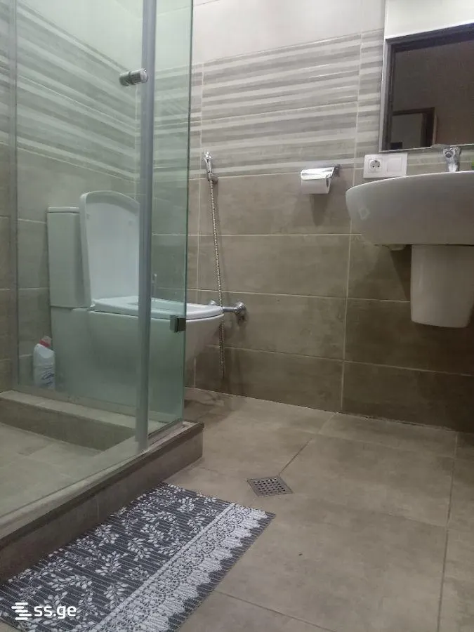 ბინა, 2-ოთახიანი, 60 მ², Pekini Plaza