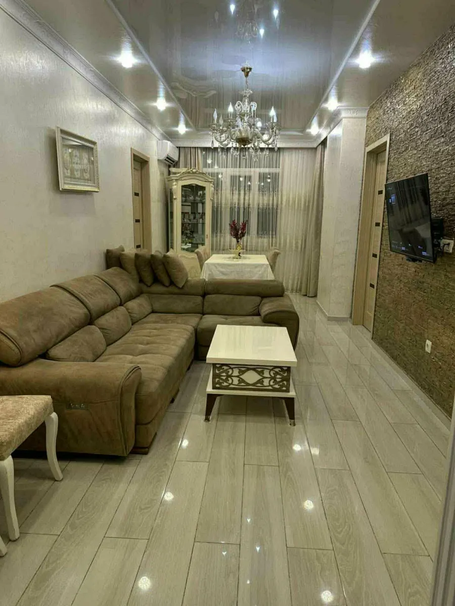 Квартира, 3-комн., 76 м²