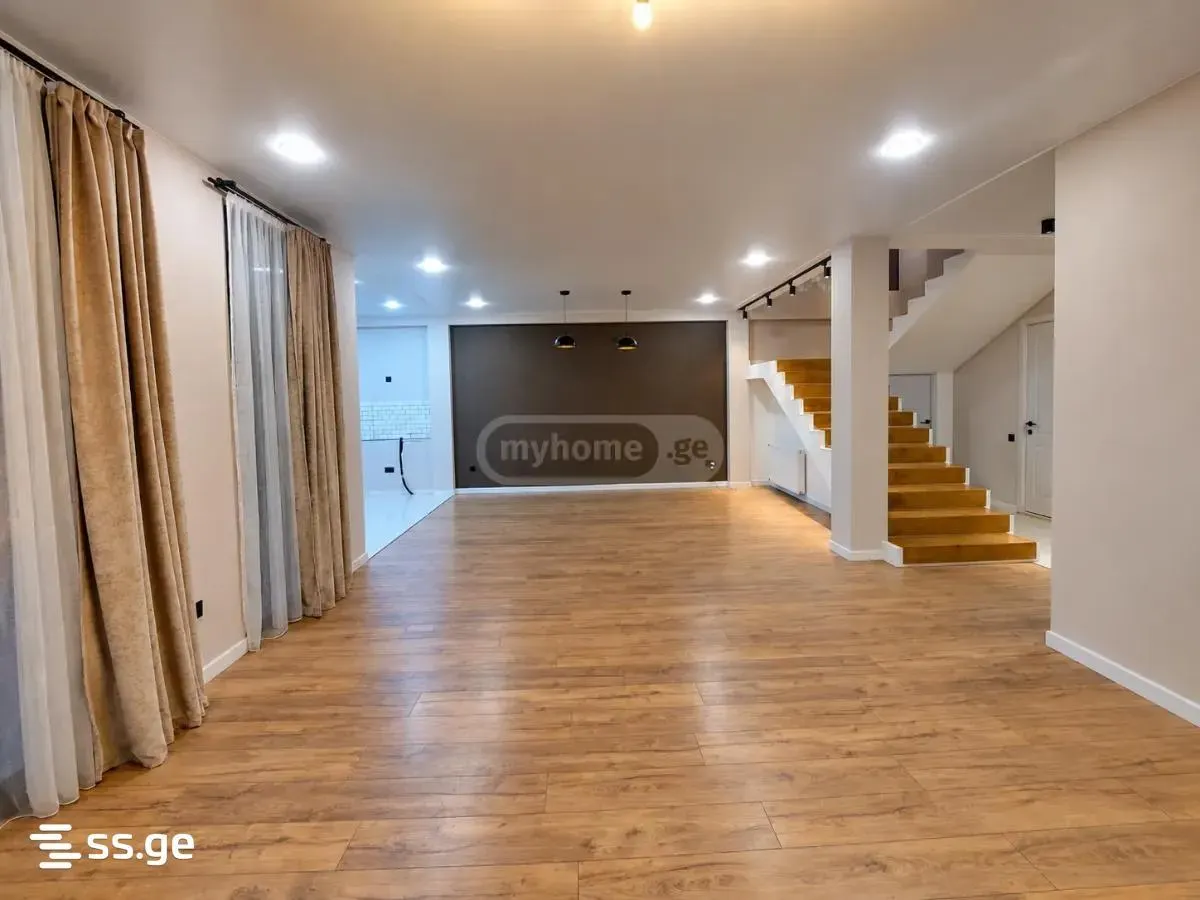Дом, 7-комн., 800 м²