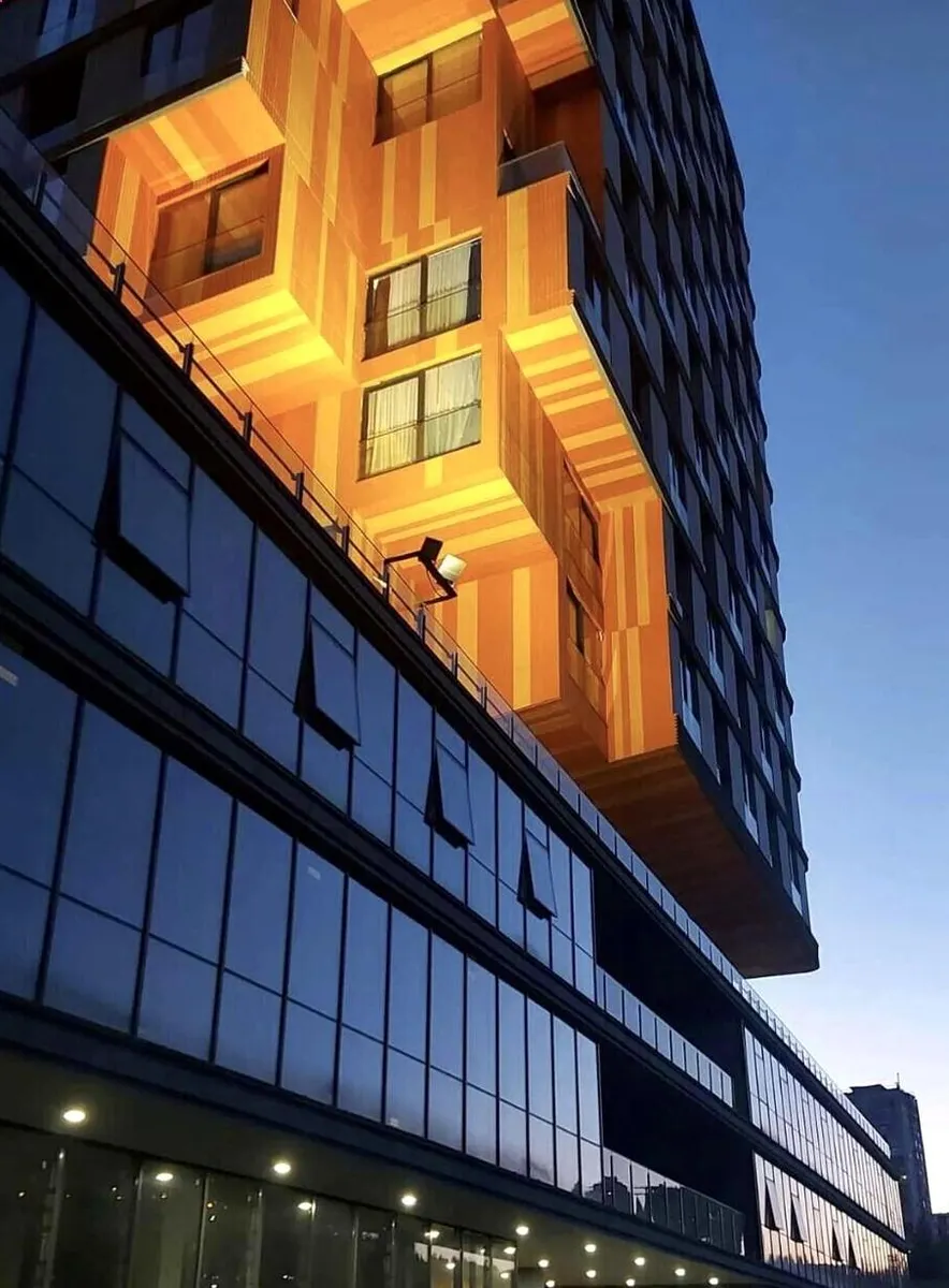 Квартира, 3-комн., 93 м²