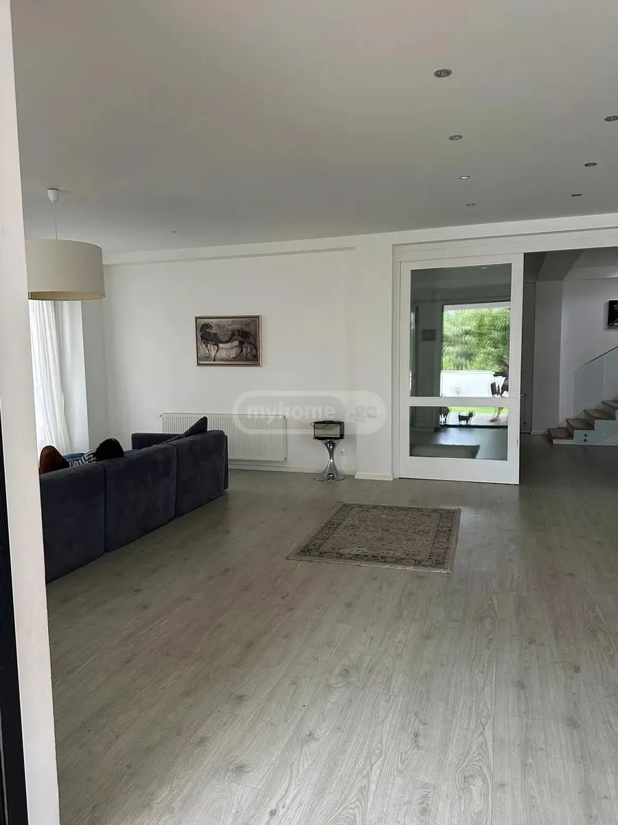 Дом, 4-комн., 340 м²