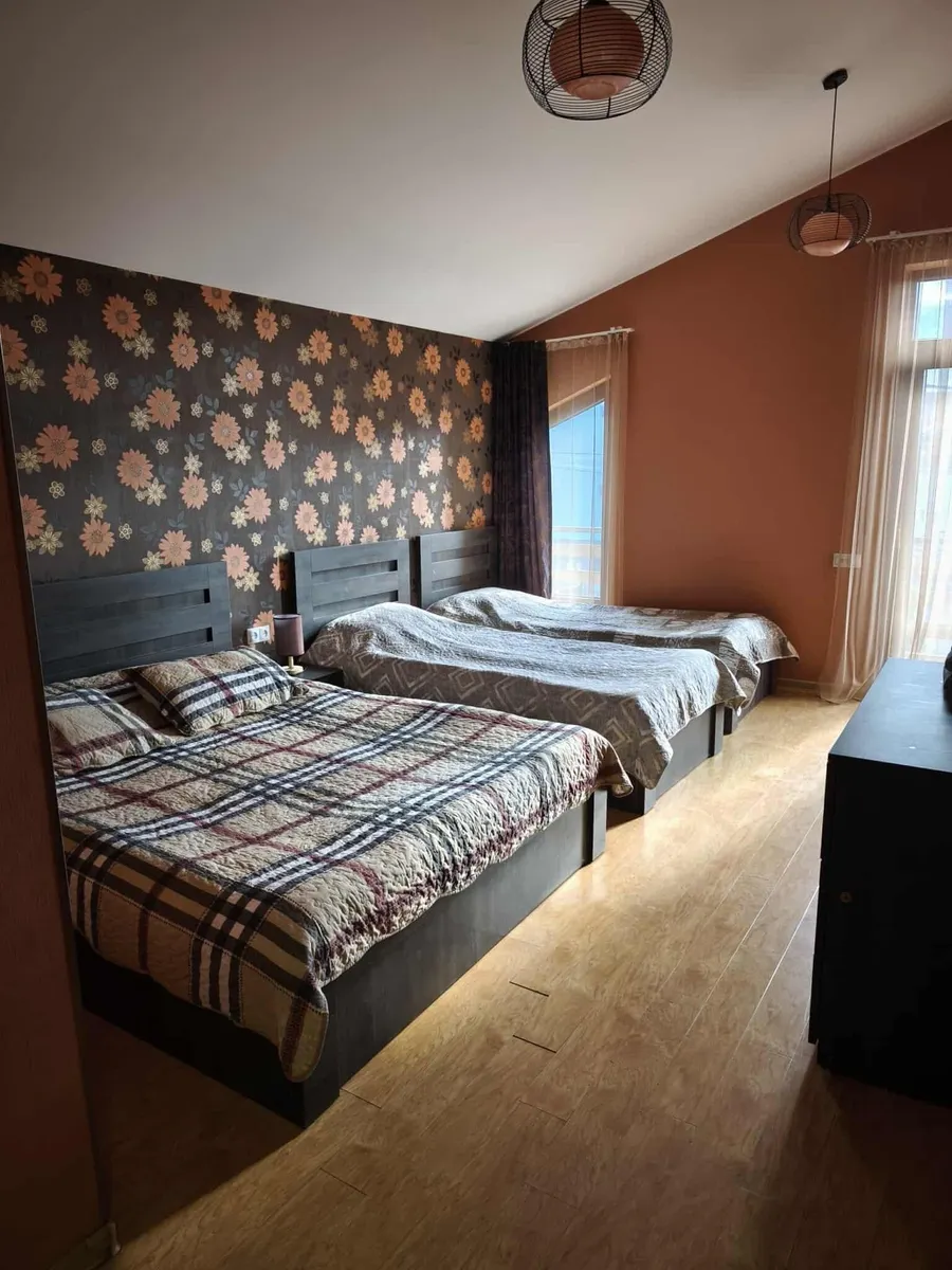 House, 3-room, 97.6 m²