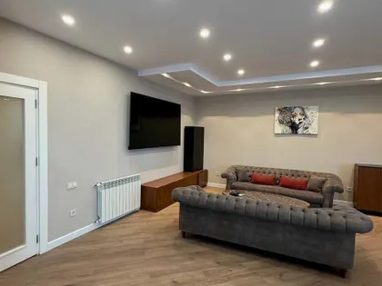 Квартира, 4-комн., 217 м²