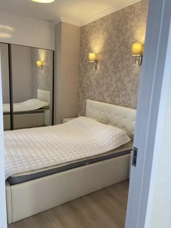 Квартира, 3-комн., 70 м²