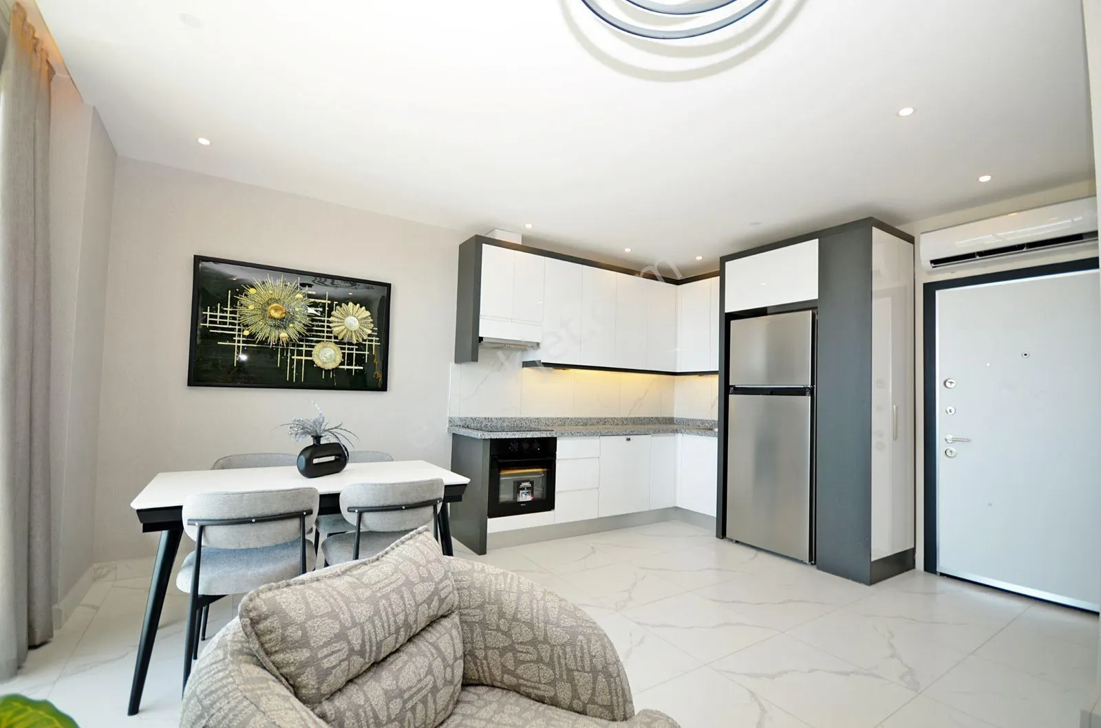 Apartment, 3-room, 110 m²