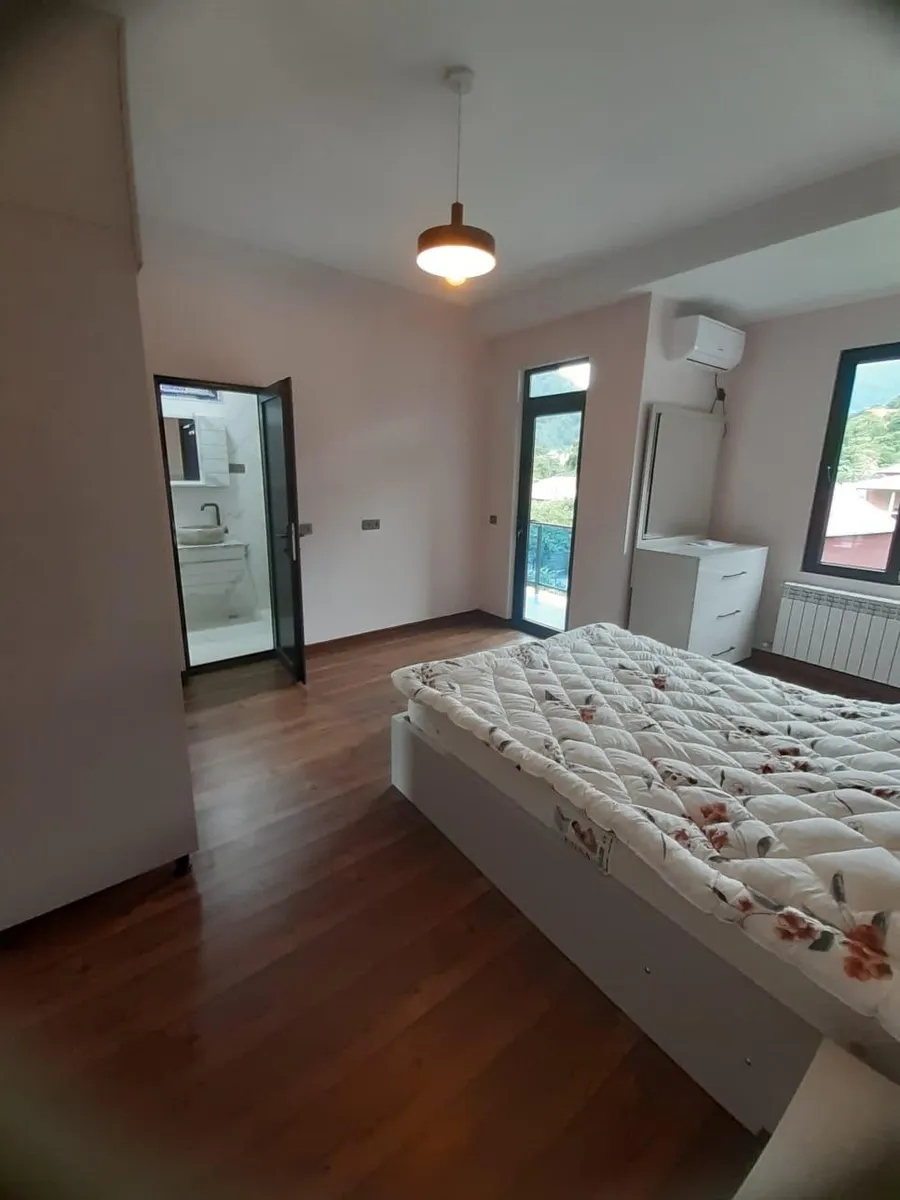 Дом, 4-комн., 130 м²