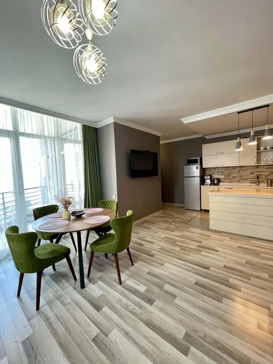 Квартира, 3-комн., 75 м², Real Palace