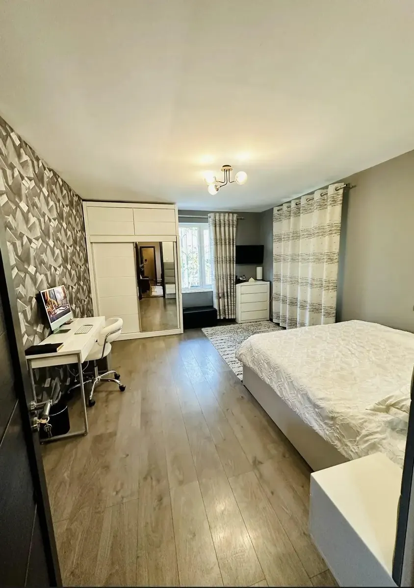Дом, 2-комн., 110 м²