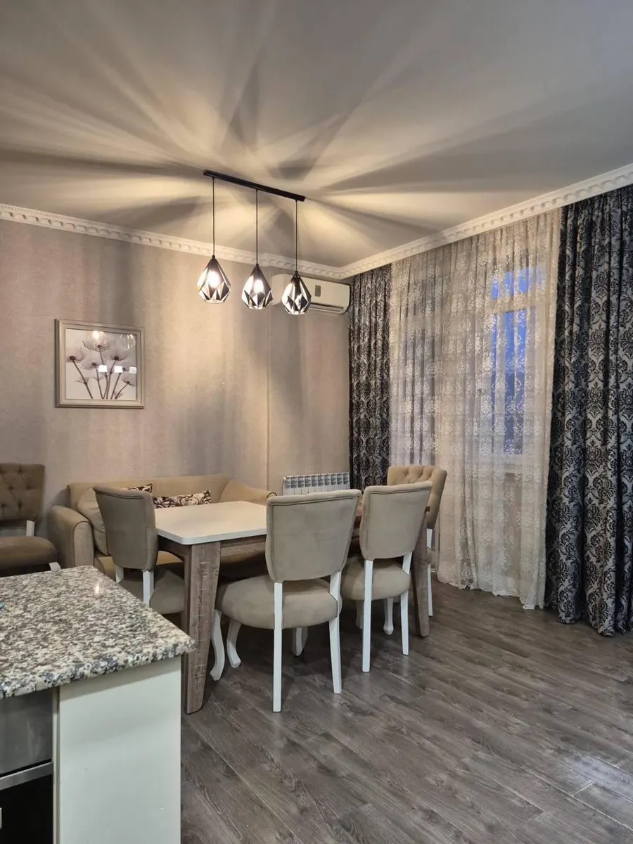 Квартира, 2-комн., 60 м², Vakhtang Gorgasali St, 156-158