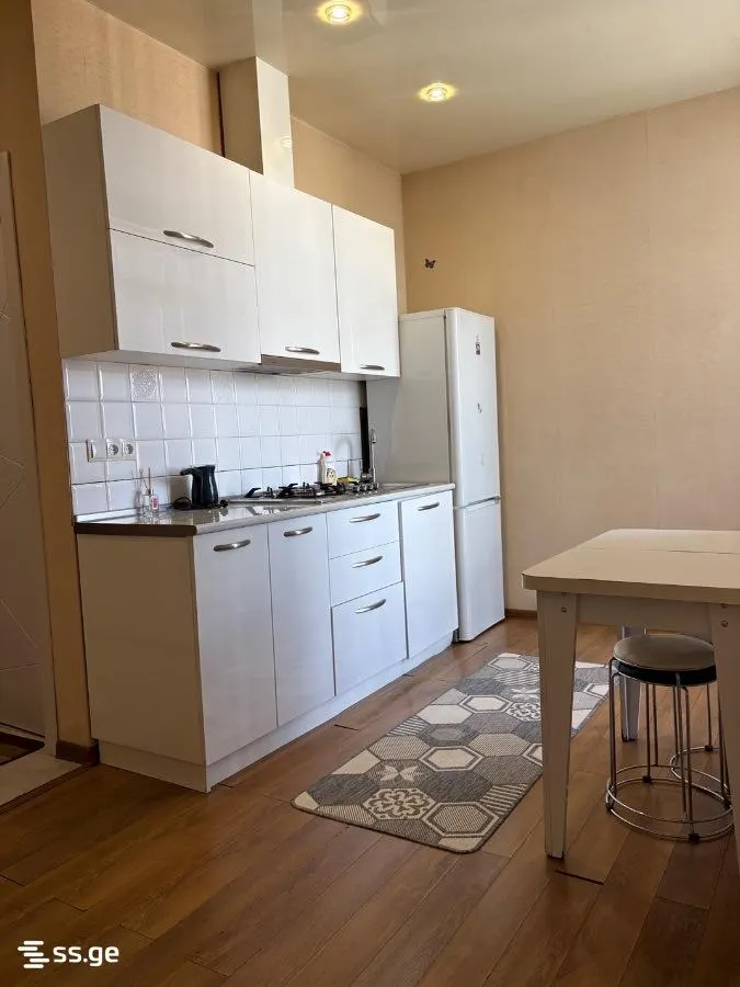 Квартира, 2-комн., 60 м²