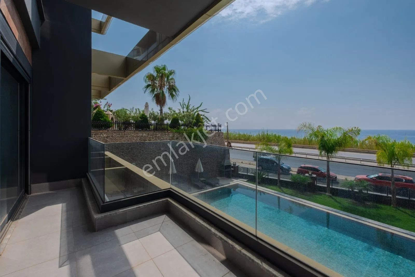 Apartment, 3-room, 125 m²