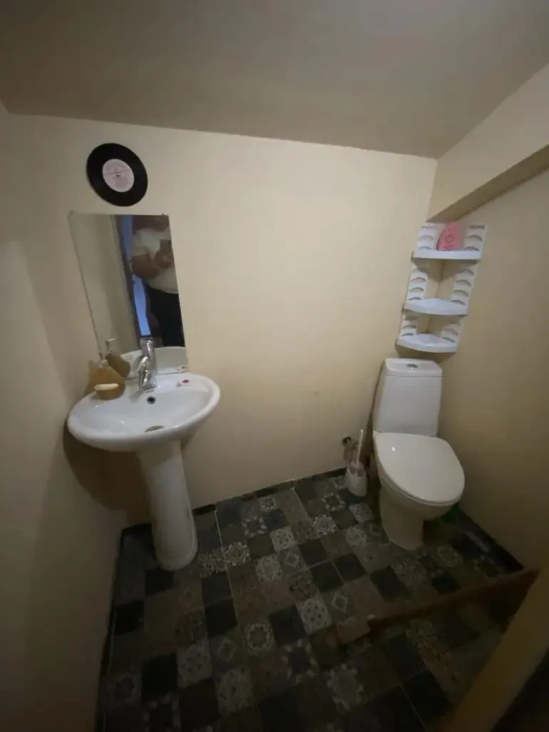 Квартира, 5-комн., 160 м²