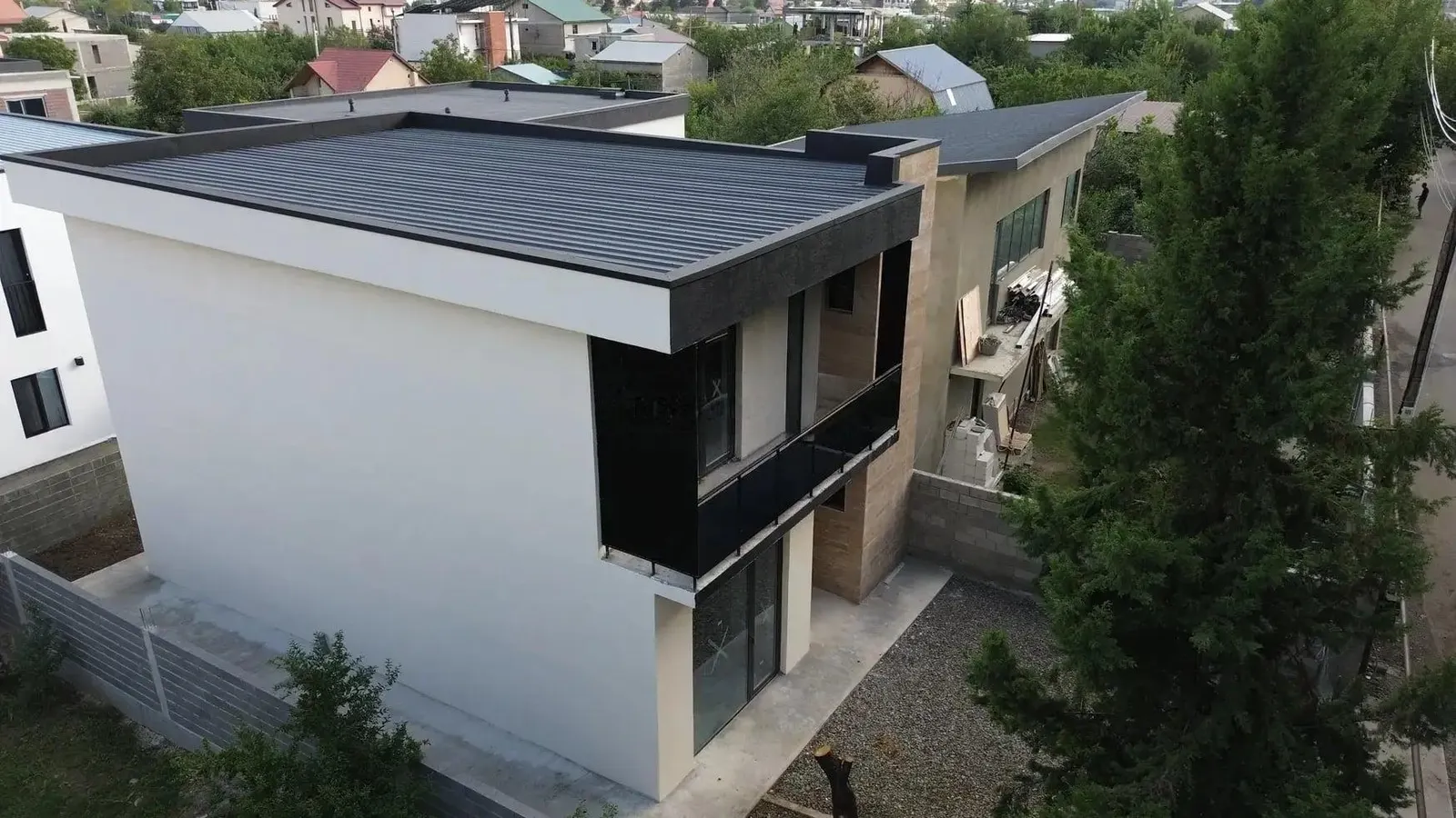 Дом, 6-комн., 200 м²