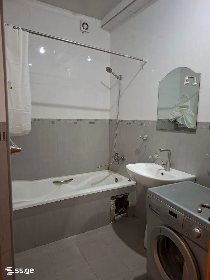 Квартира, 3-комн., 70 м²