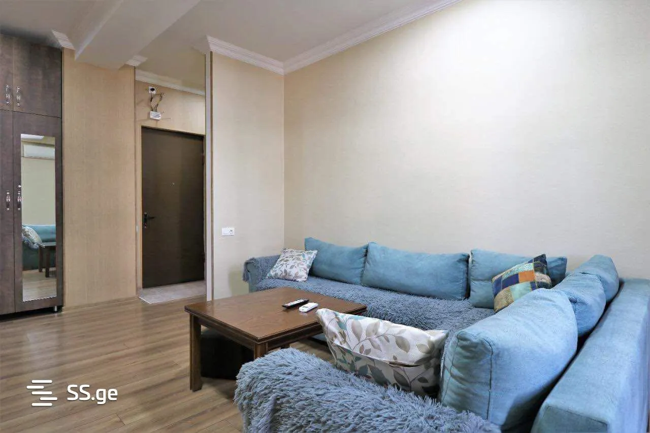Квартира, 2-комн., 70 м²