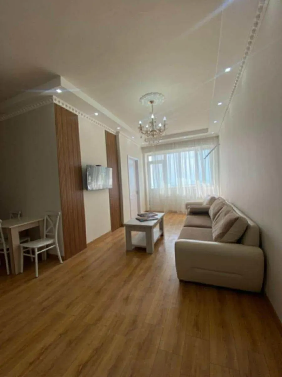 Apartment, 3-room, 70 m², Zurab Gorgiladze St, 96