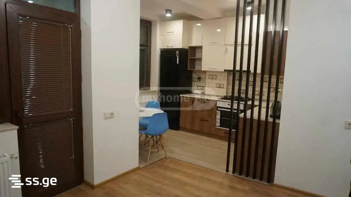 Apartment, 2-room, 60 m²