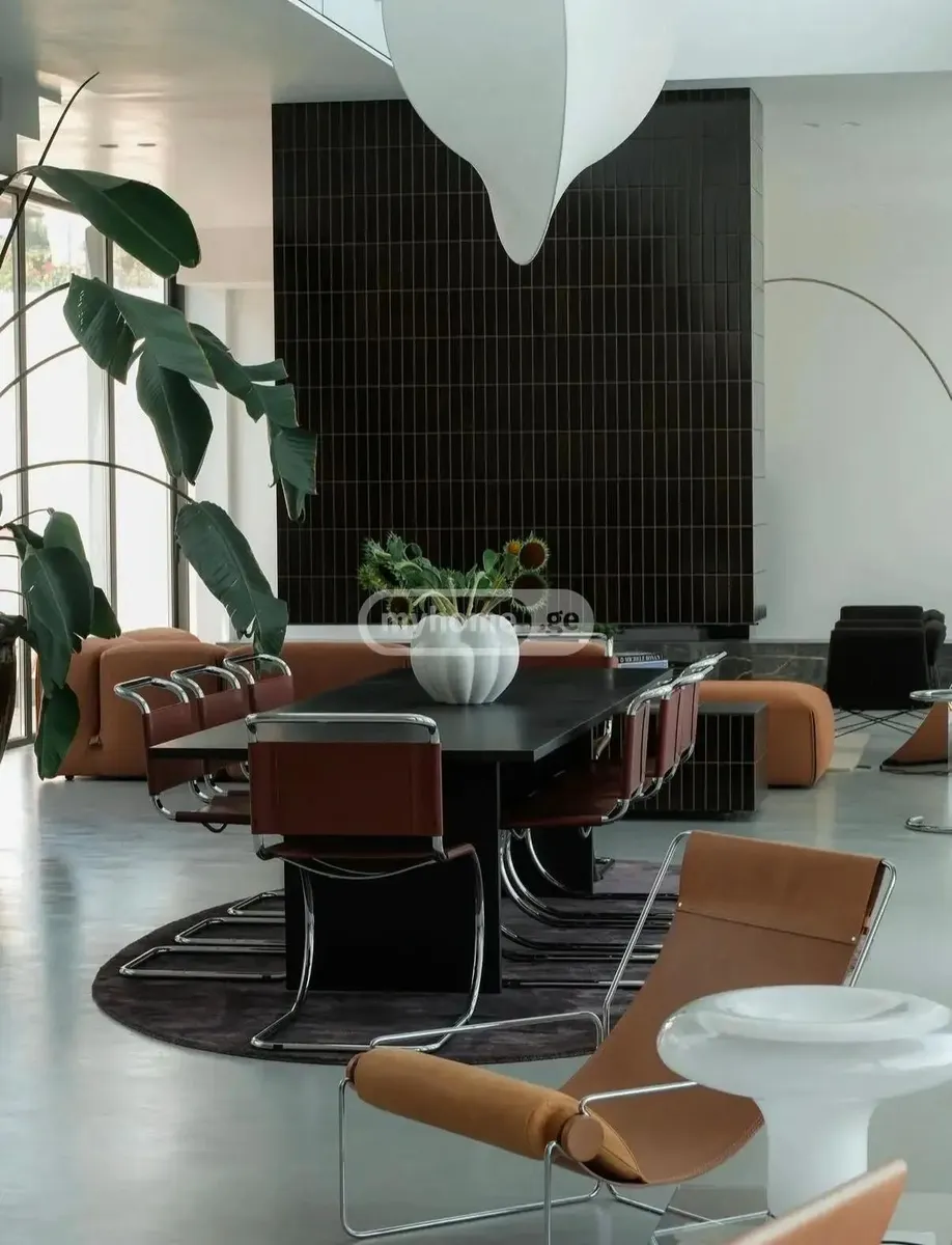 Дом, 8-комн., 1500 м²