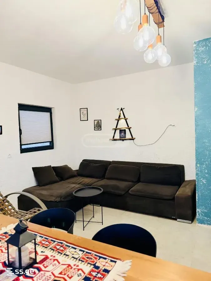 House, 2-room, 60 m²