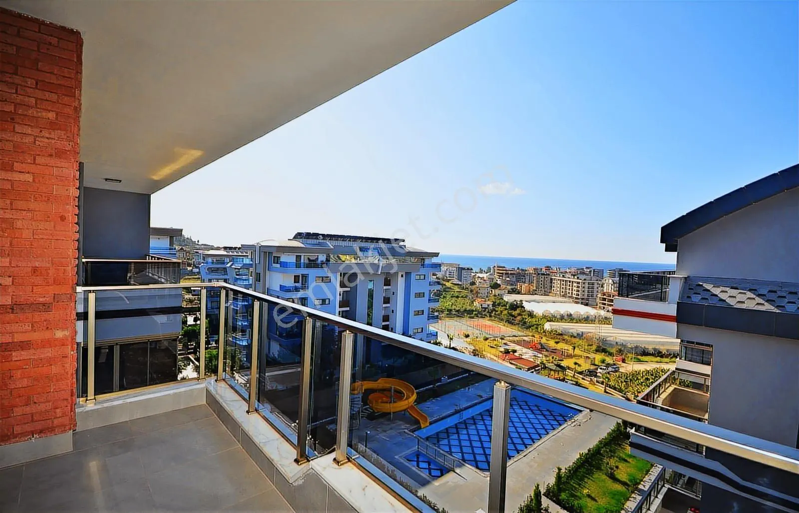 Apartment, 4-room, 145 m²