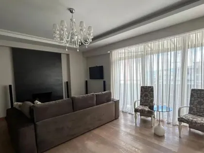 Квартира, 3-комн., 124 м²