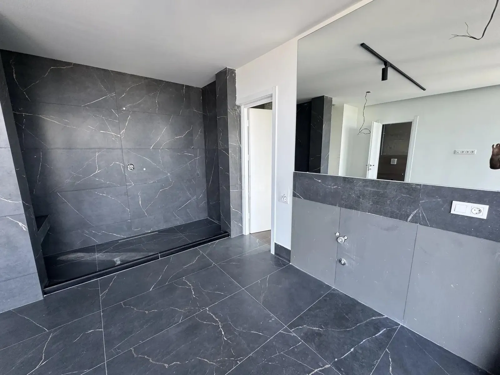 Дом, 10-комн., 750 м²