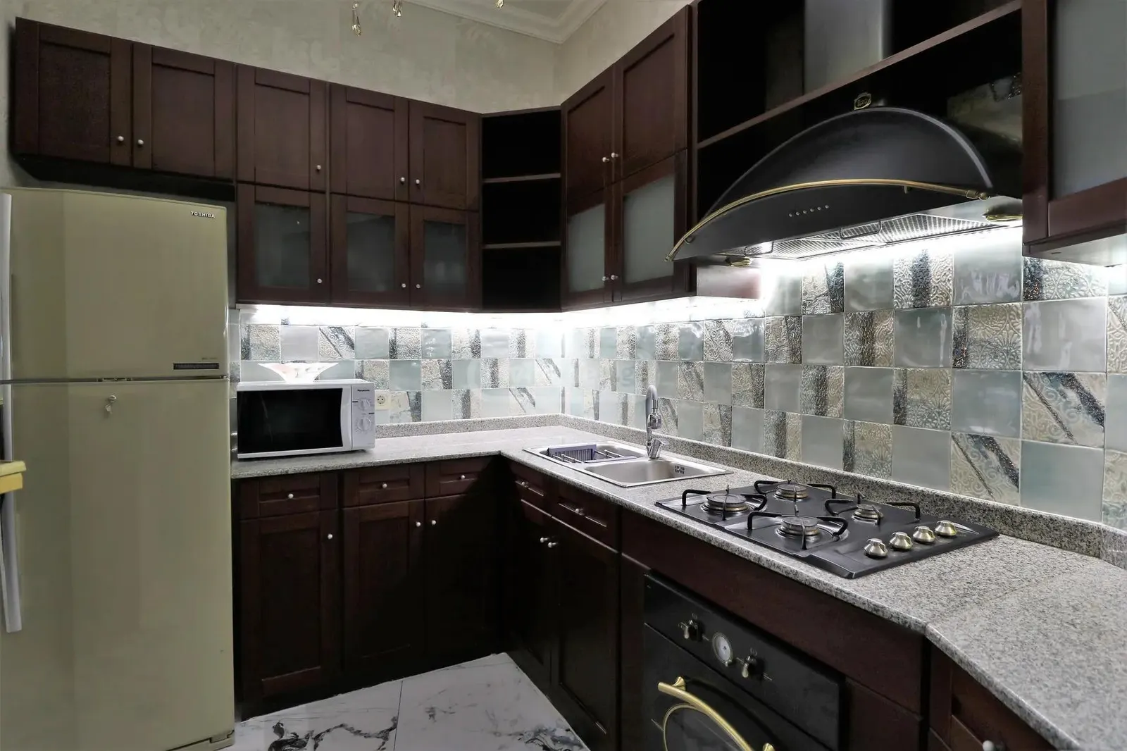 Квартира, 2-комн., 85 м²
