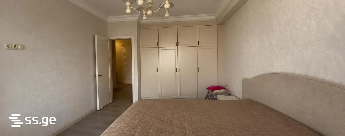 Apartment, 5-room, 140 m², Vakhtang Bochorishvili St, 24