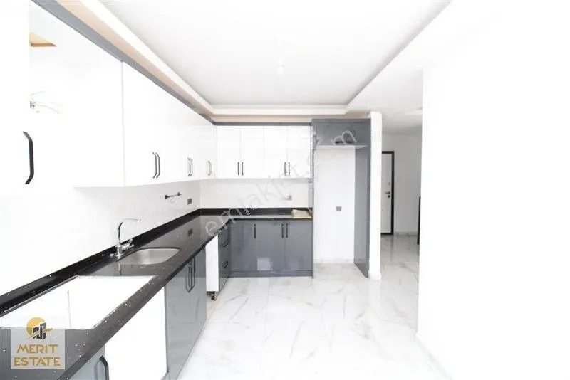 Apartment, 3-room, 100 m²