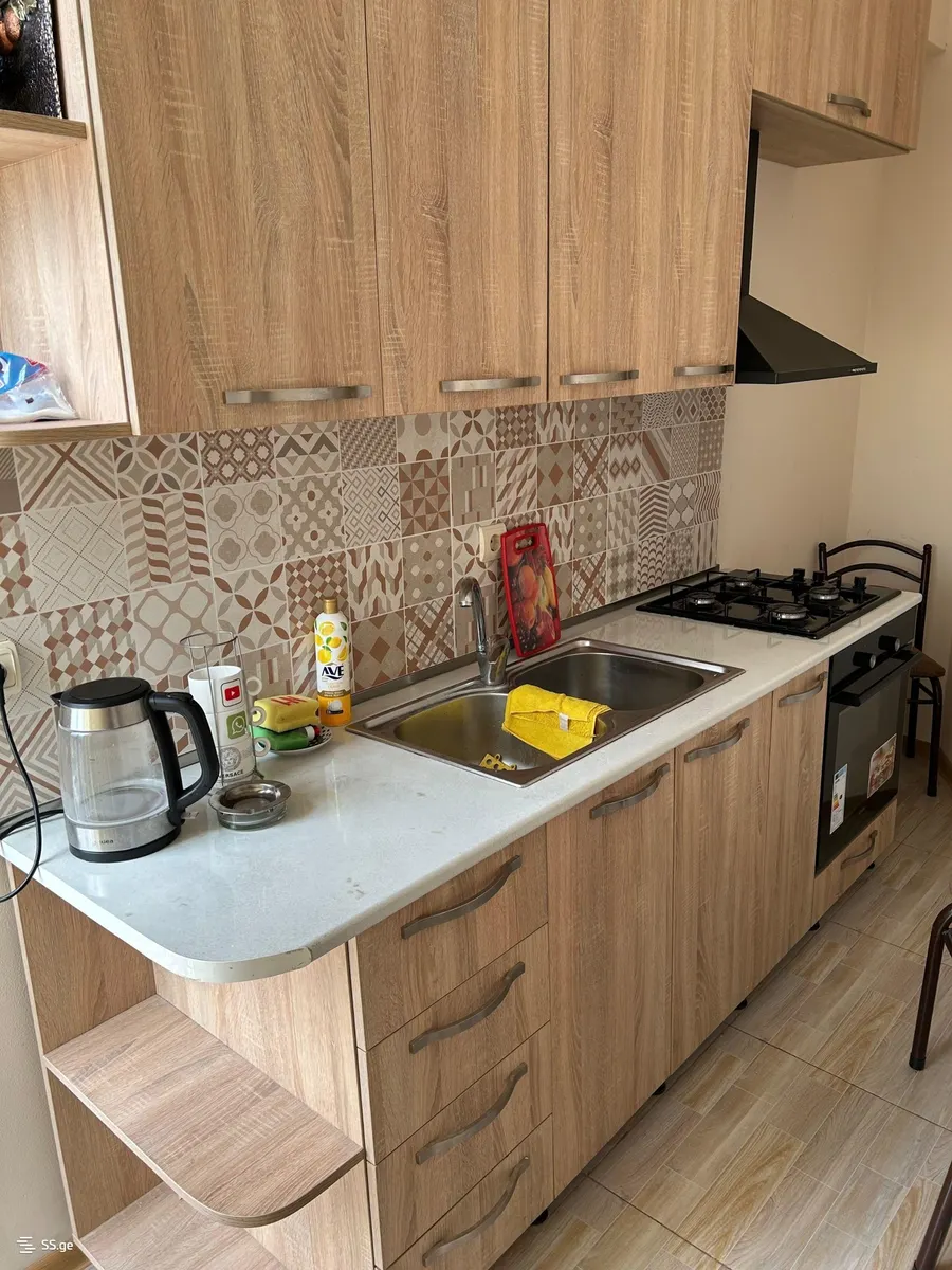 Квартира, 2-комн., 65 м², Aleksi Gobronidze St, 11