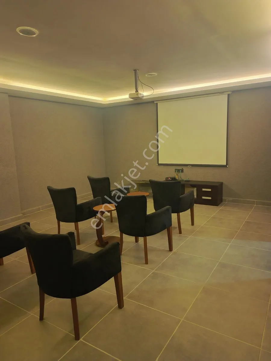 Apartment, 2-room, 65 m²