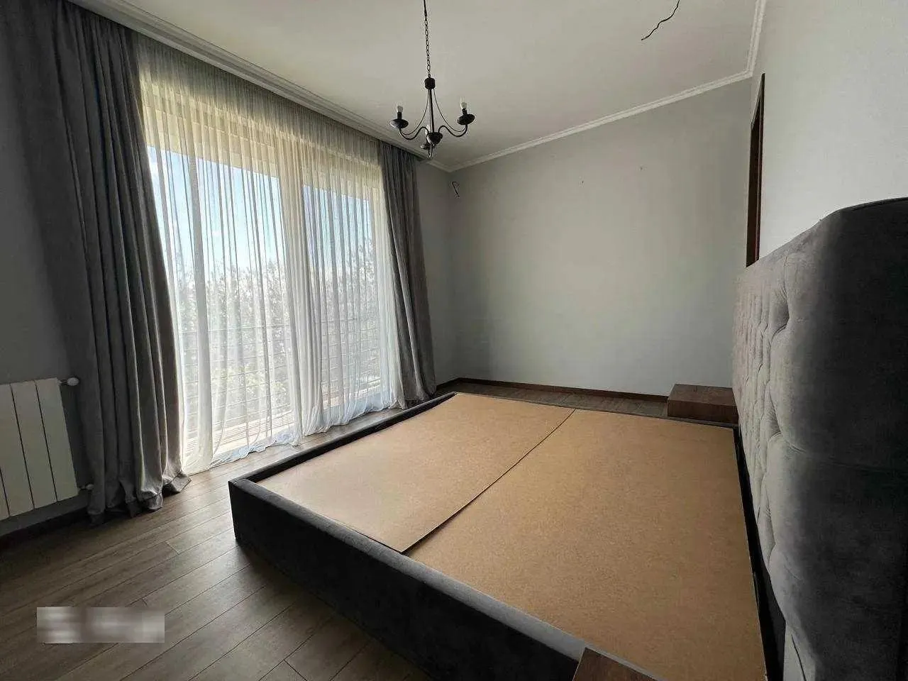 Дом, 10-комн., 300 м²