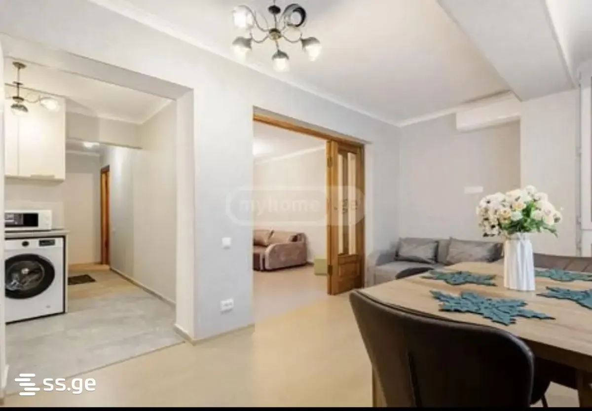 Квартира, 2-комн., 80 м²
