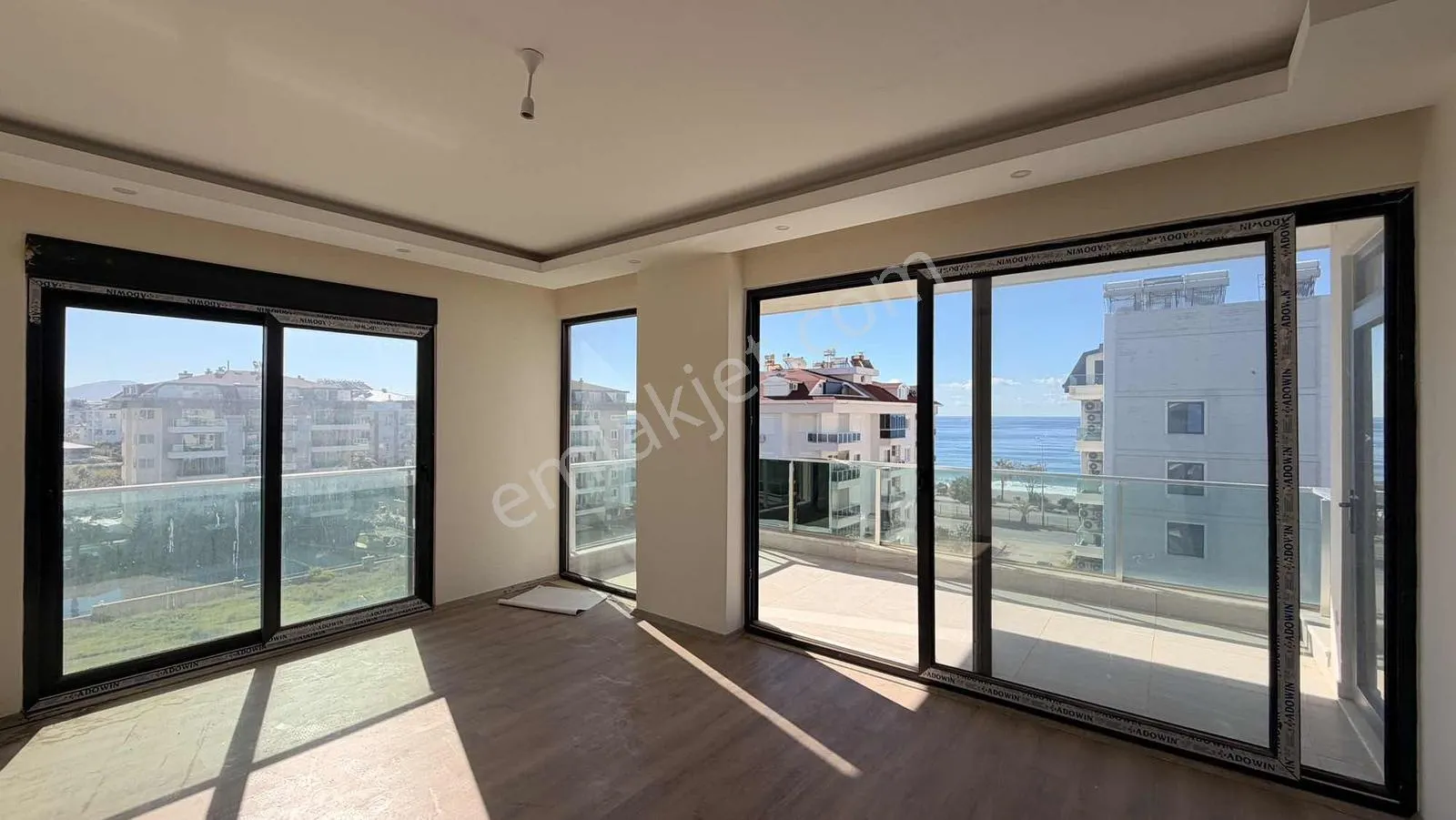 Apartment, 6-room, 300 m²