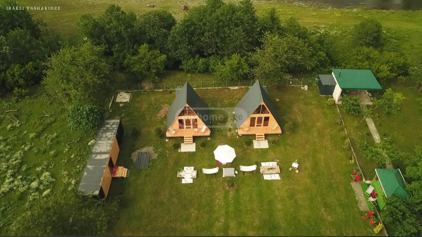 House, 4-room, 200 m²